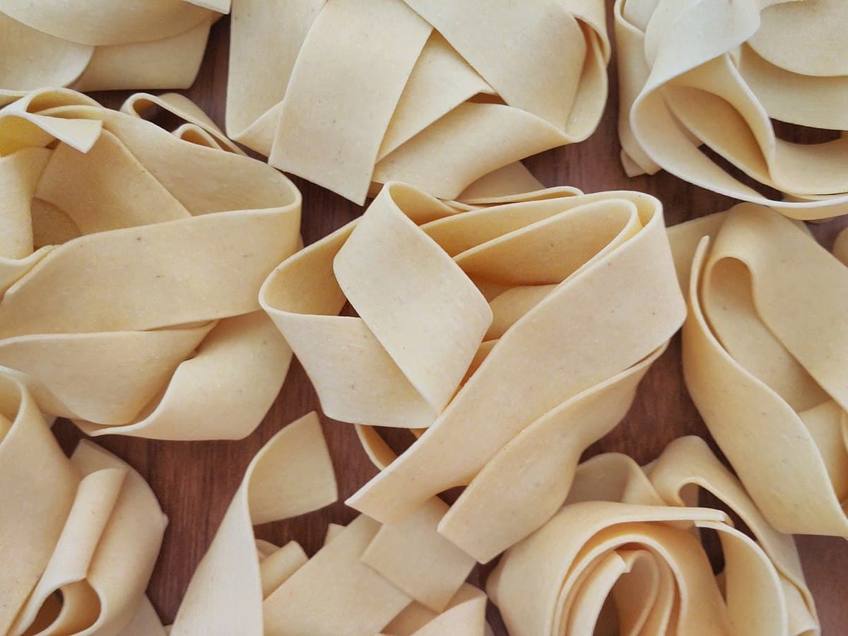390px-Pappardelle